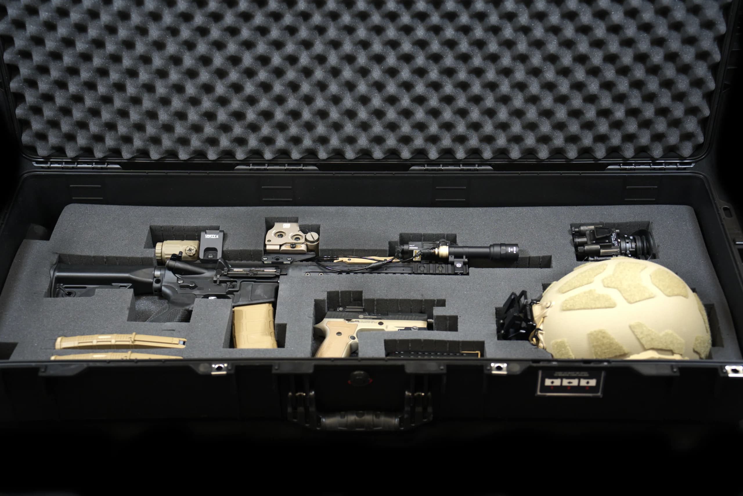 LWRC / SIG Sauer LWRC IC-A5 & SIG Sauer P320 AXG Tactical Night Vision Deployment Kit 9mm / 5.56 NATO Semi-Automatic