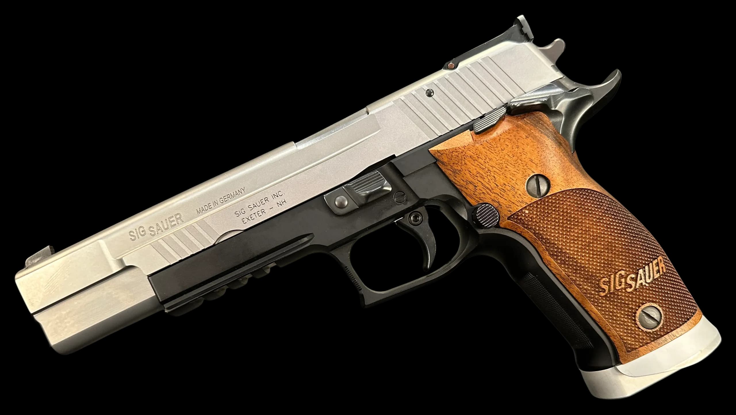 SIG Sauer SIG Sauer P226 X-Six Black and White Lightweight 9mm Single Action (SAO)